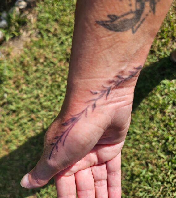 Merci Lydie pour ce projet, à continuer... #tatoueuse #tattooart #tattoos #vivreapau #tattooartist #paumaville64 #villedepau #pau #paumaville #palois #tattooing #billere #lescar #tattoodesign #bearn #tatouage #lons #tattoo #tattoolife #paloise #tatouagefemme