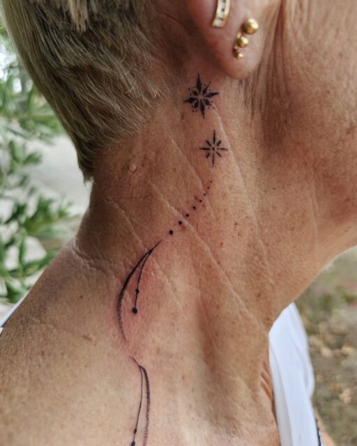 Continuité du dernier tatouage étoiles pour Rejane 😘 #vivreapau #tattoodesign #bearn #billere #villedepau #palois #tattoos #tattoo #paloise #tattooing #tatoueuse #tattooartist #tattoolife #lescar #paumaville #lons #tattooart #tatouage #pau #paumaville64 #tatouagefemme